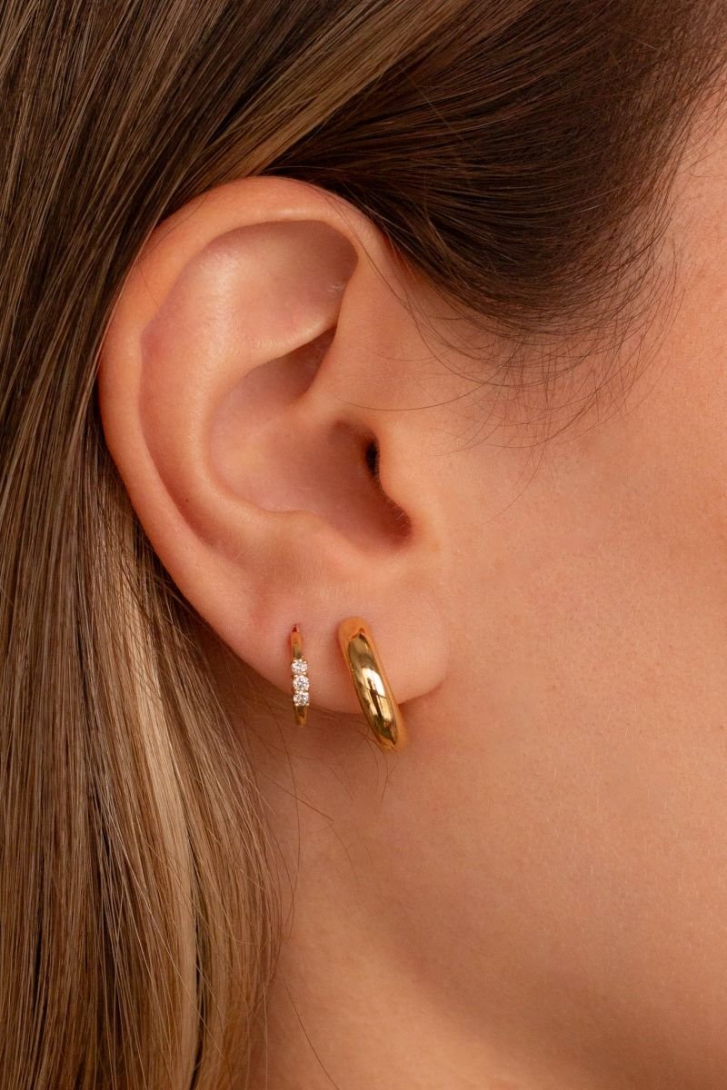 Brinco Argola Três Brilhantes