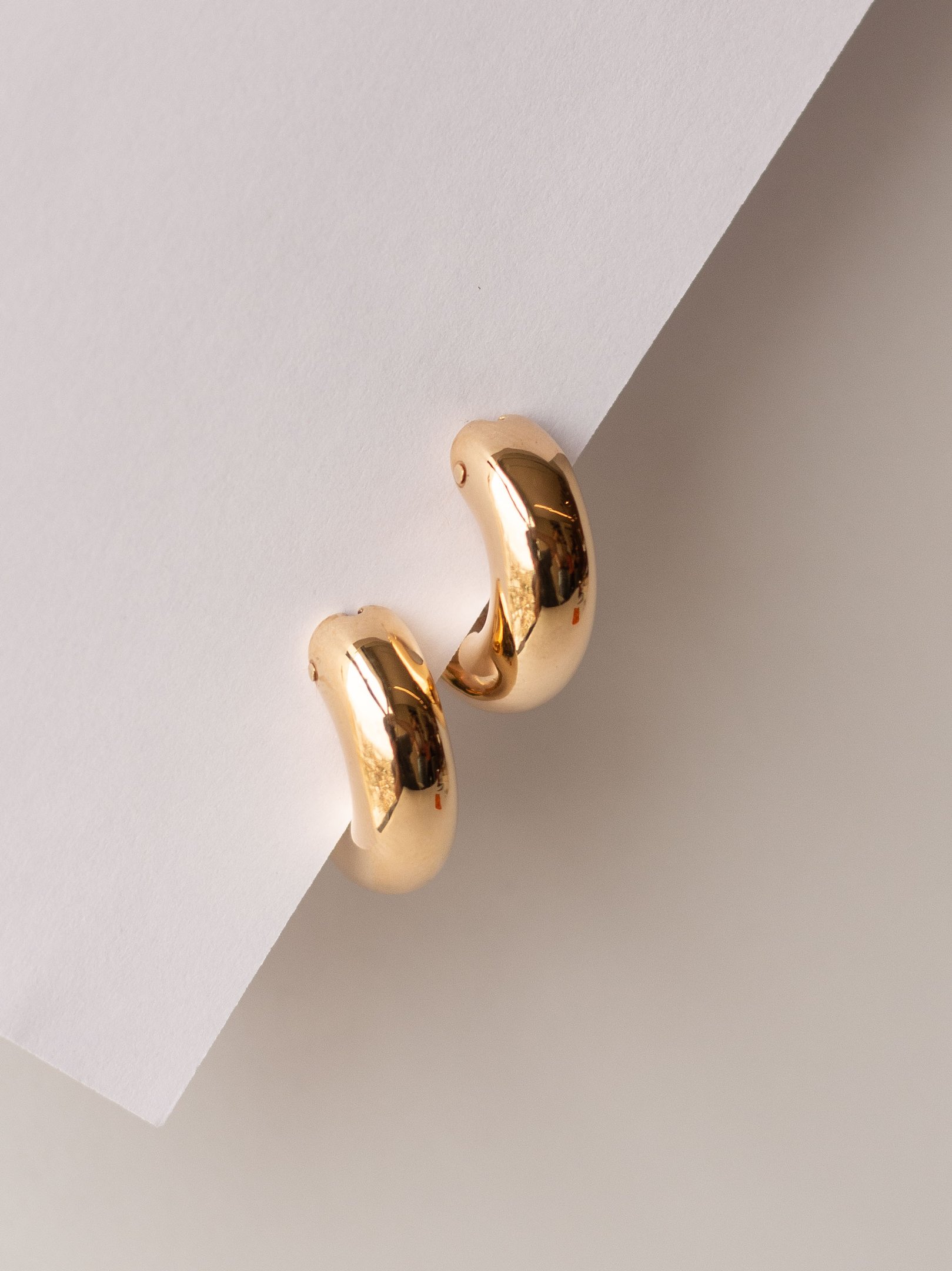 Brinco Argola Tubular Lisa