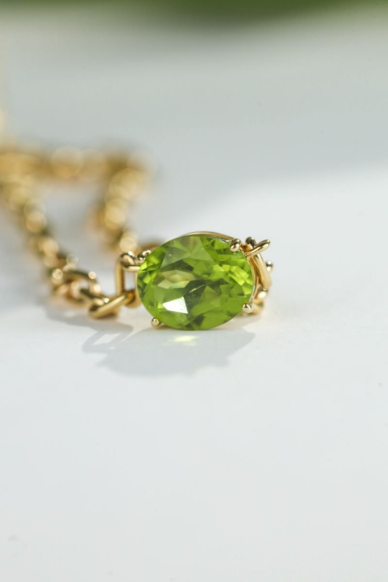 Colar Corrente e Peridoto