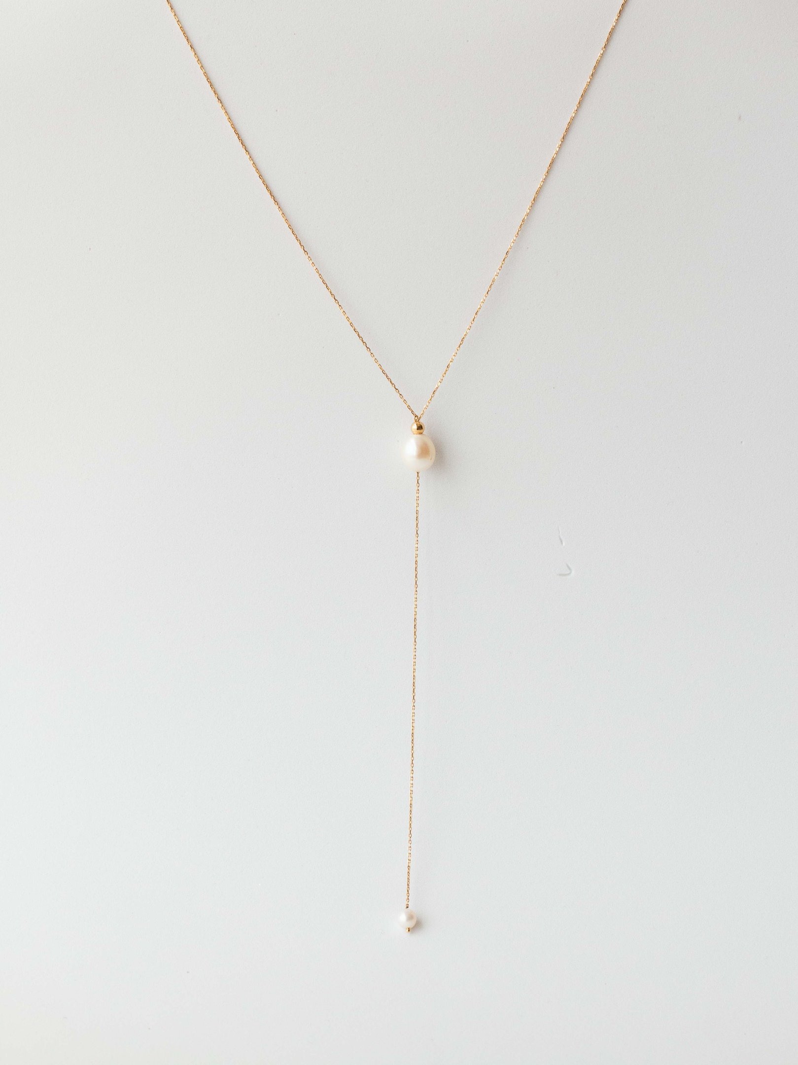 Colar Gravatinha Pérola